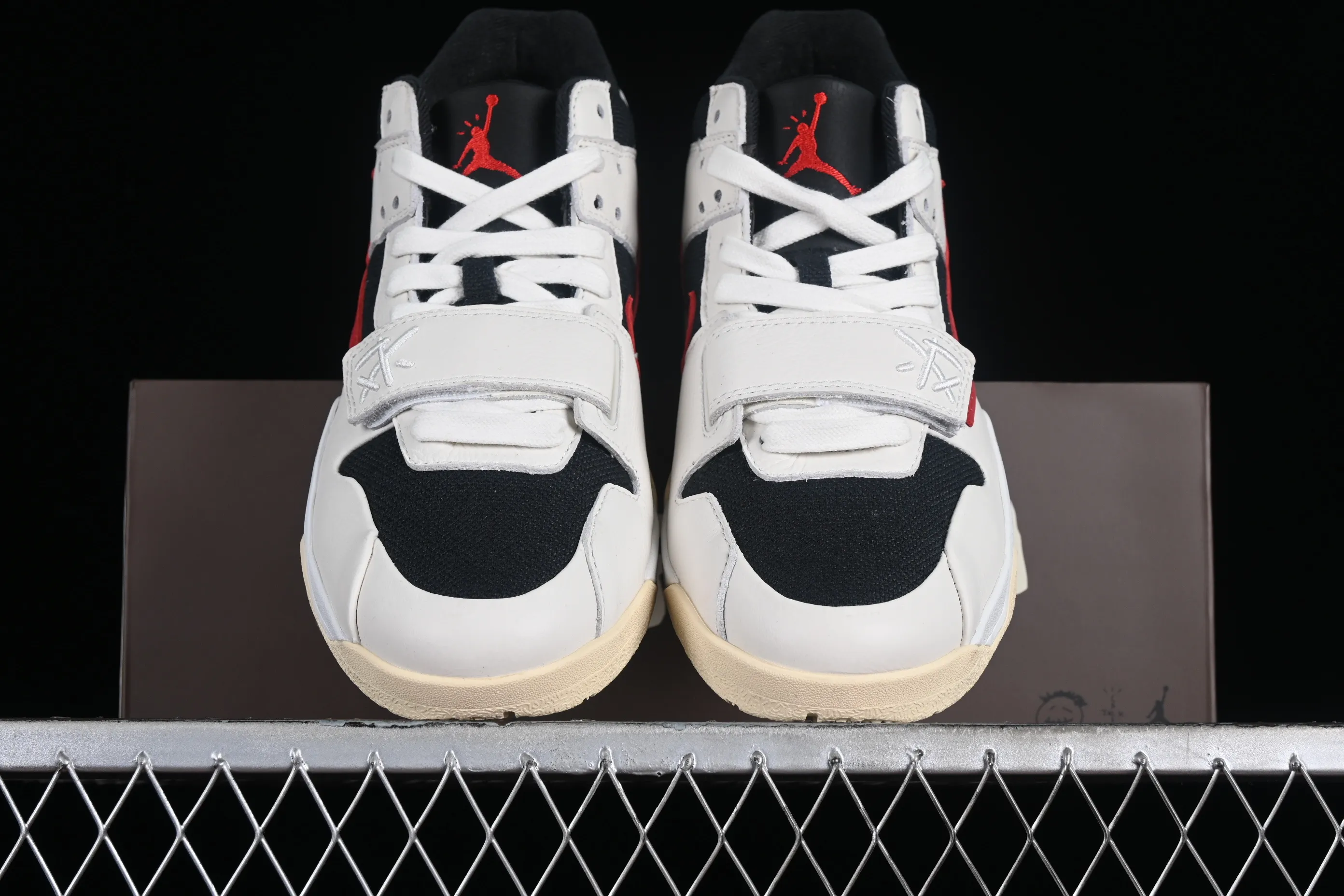 All categories Air Jordan Jordan series basketball shoes Air Jordan 1 Low Pure original Travis Scott x Jordan Jumpman Jack TR "University Red" AJ1 Joe 1 hook and loop fashion basketball shoes FZ8117-101